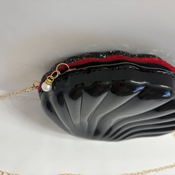 Glam Clam /Sparkle Seashell Crossbody Handbag / Shell Purse- Black/Silver - NWT - Picture 10 of 12